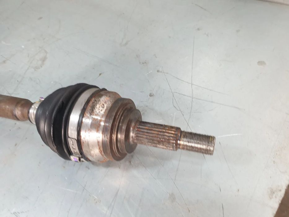 Transmissão frente direita DACIA Sandero III