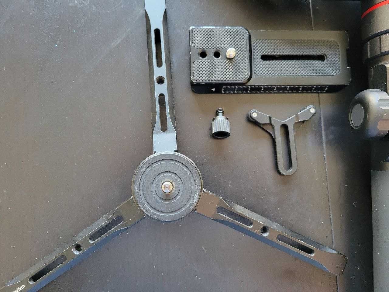 Gimbal Stabilizer FEYUTECH AK2000 + Follow Focus