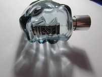 frasco de perfume vazio