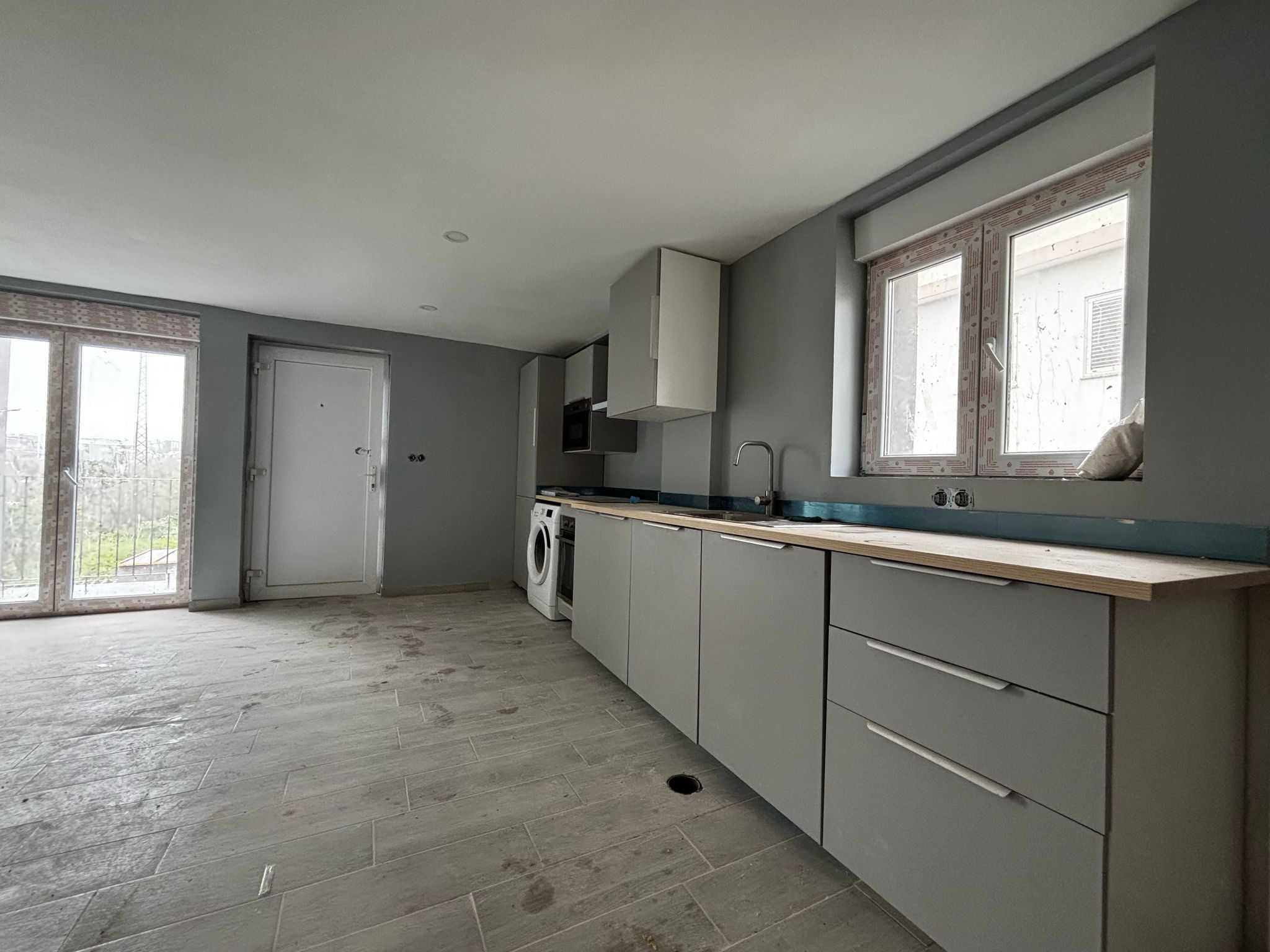 Apartamento T3 Para Arrendamento .
