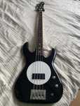Fleabass skala 32 gitara basowa czterostrunowa