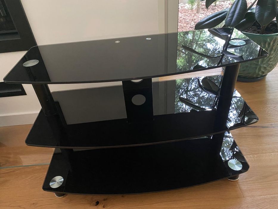 Stolik RTV szklany czarny.
