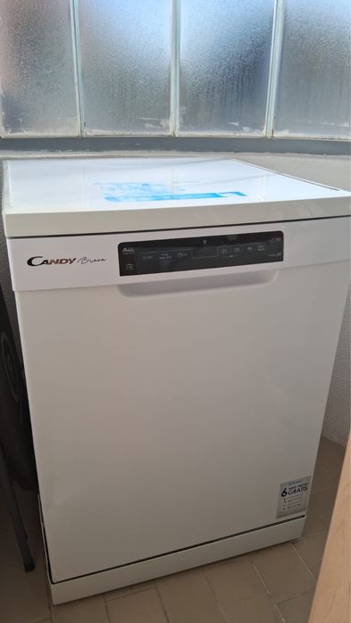 Maquina de lavar louca candy