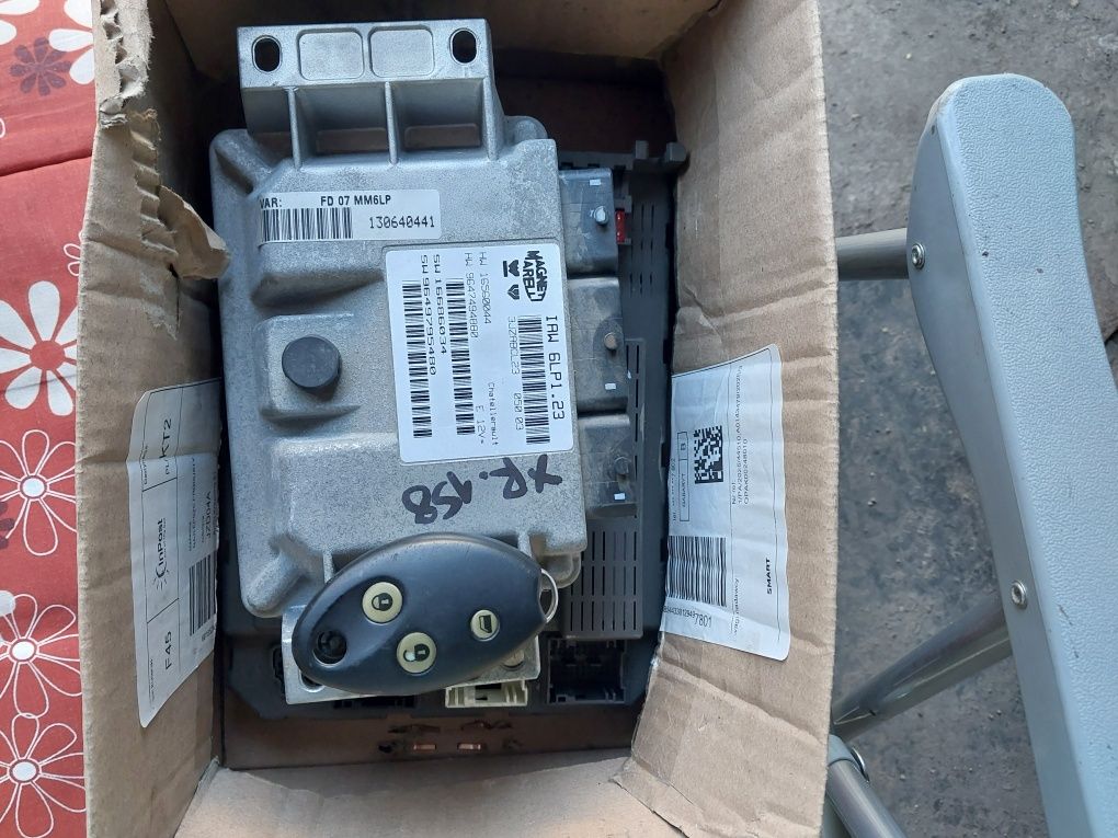 Sprzedam zestaw startowy do Citroena C5 2.0 bezyna