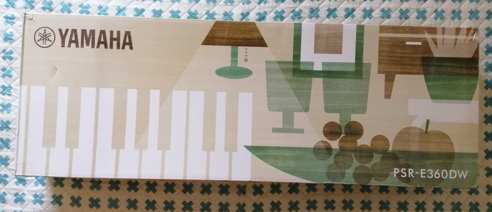 Yamaha PSR E360 Teclado Portátil Novo