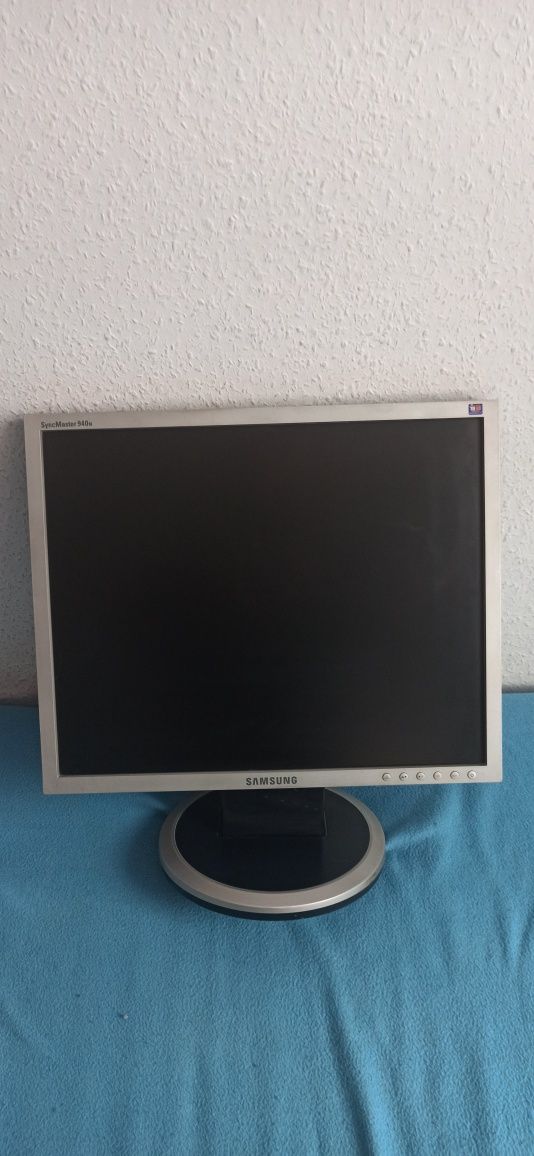 Monitor SAMSUNG 940N