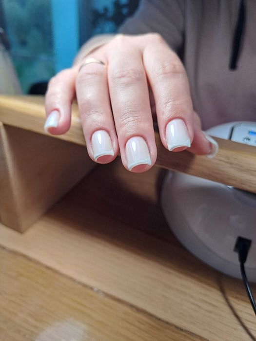 Манікюр. Нарощення. Педикюр