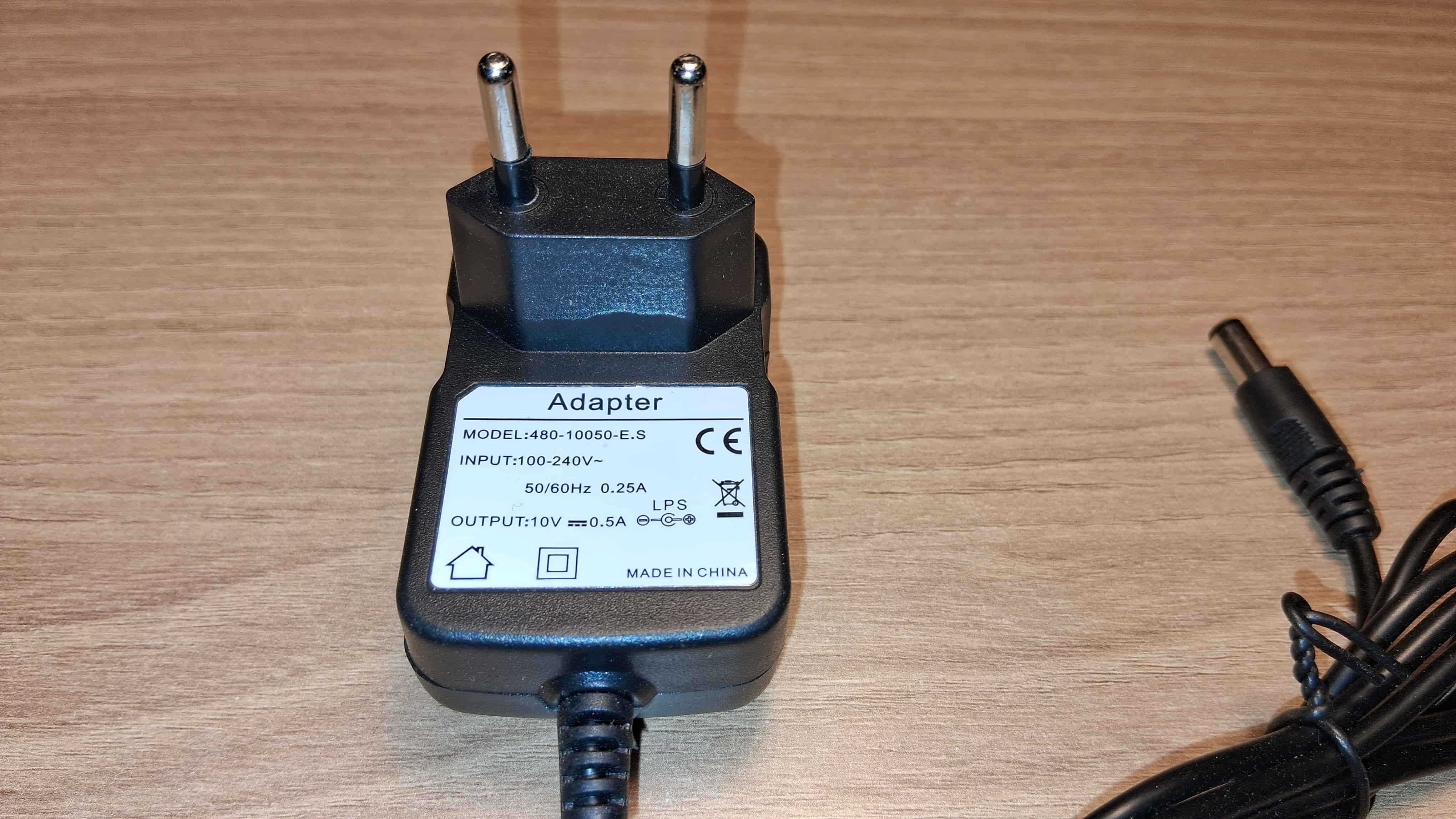Zasilacz 10V 0.5A Wtyk DC – Model 480-E.S
