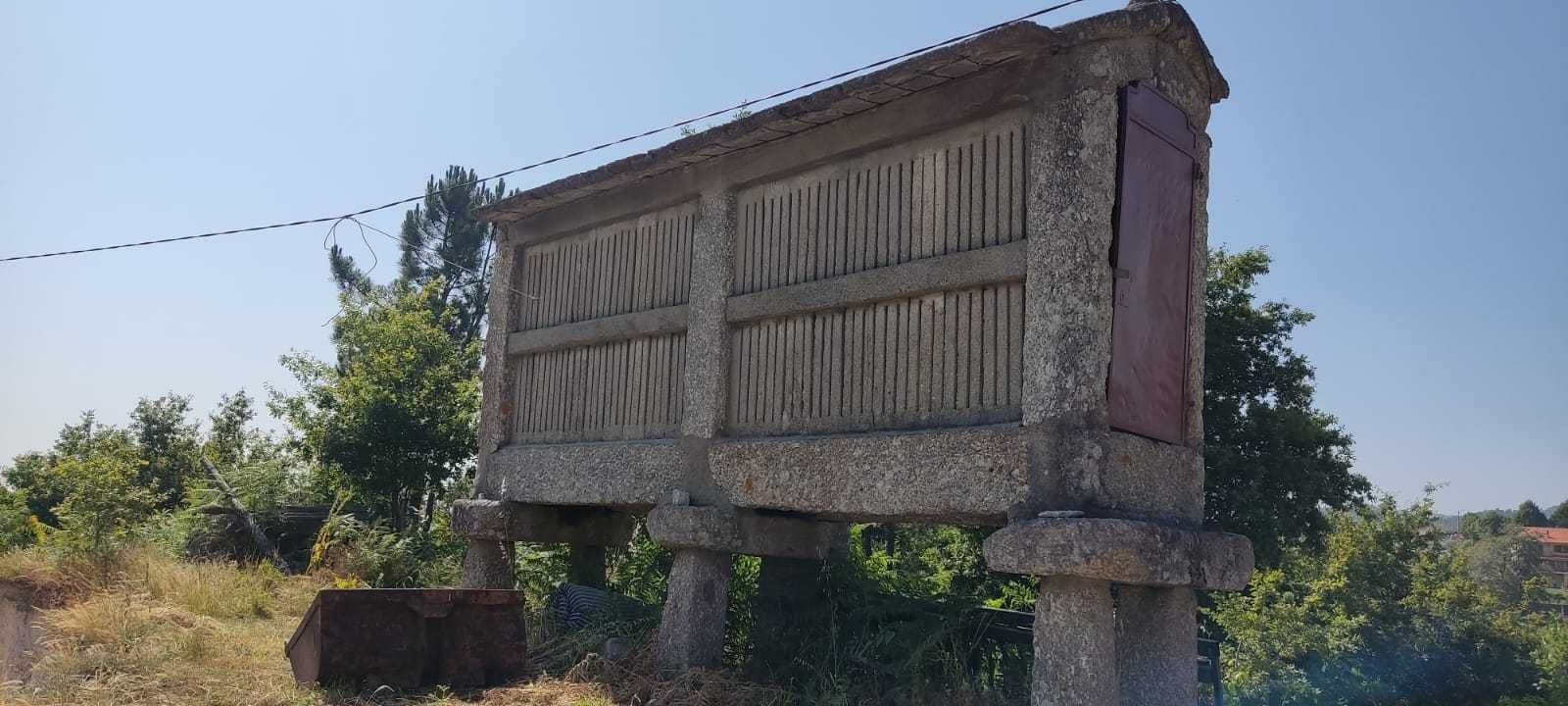 Vendo canastro em pedra