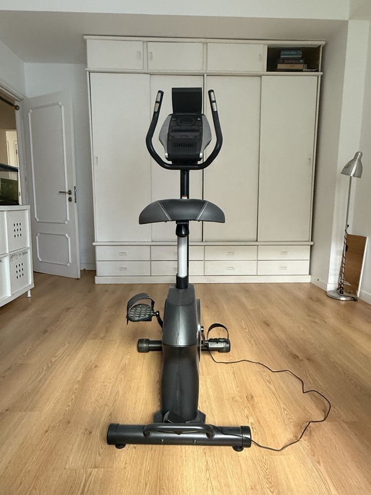 Vendo bicicleta estatica Proform 225 CSX Nova
