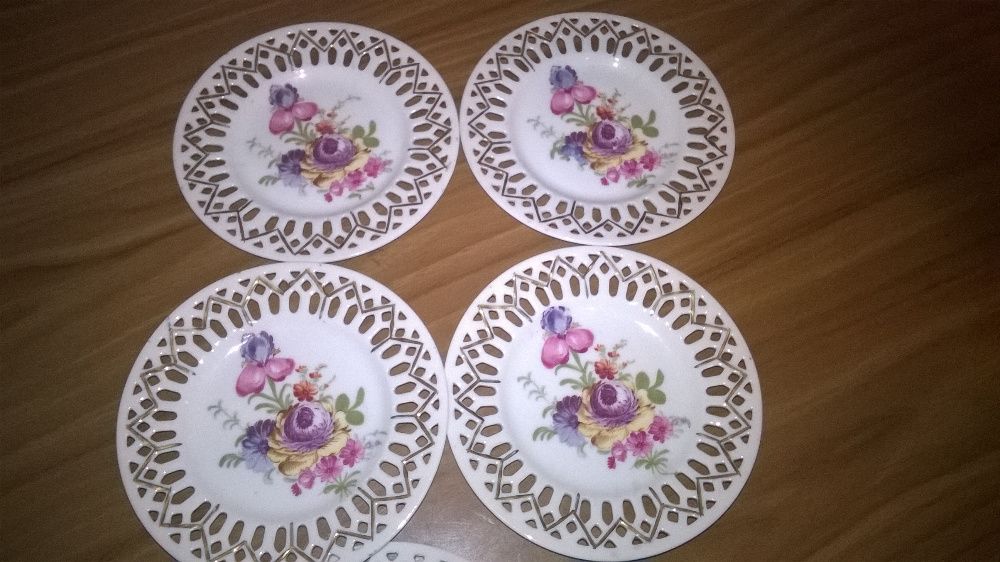 Talerzyki deserowe Victoria-ażurowe SYGNOWANE.Porcelana