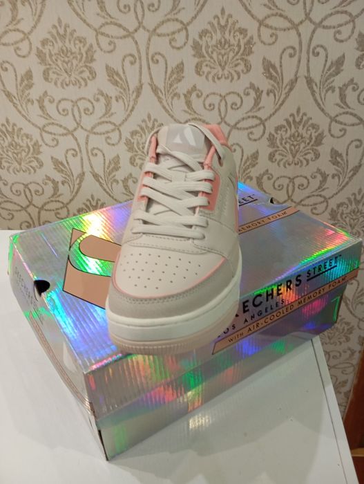 Кросівки Sketchers Uno Court