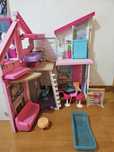 Vendo casa da barbie de malibu