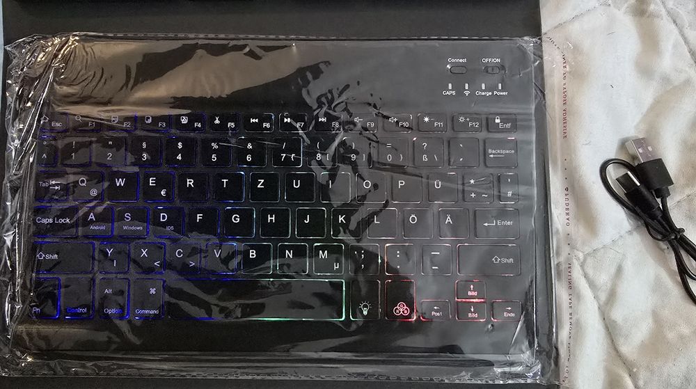 Etui + klawiatura do tabletu Lenovo 11 c