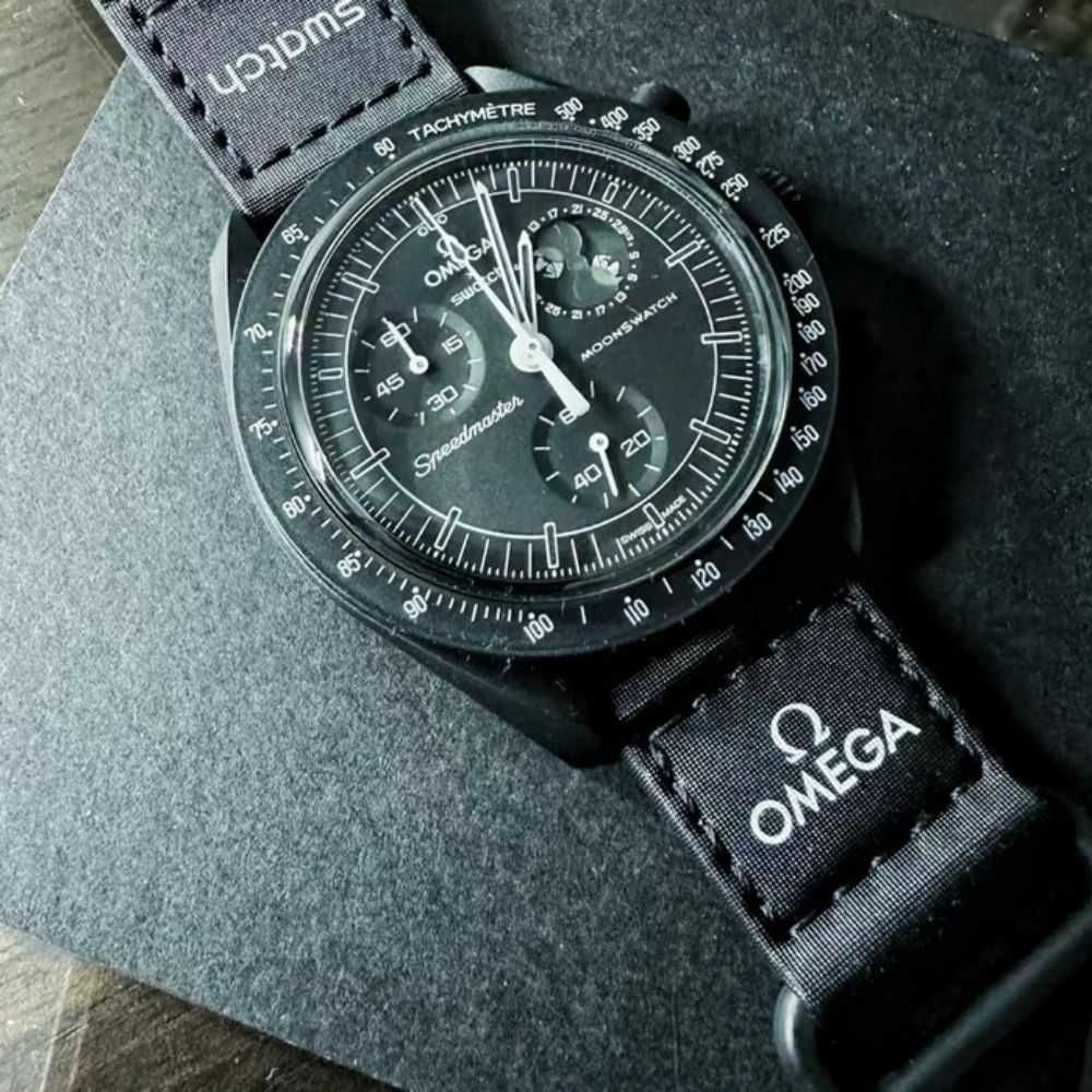 Omega x Swatch SO33B700 - Snoopy Limitowana Seria PL