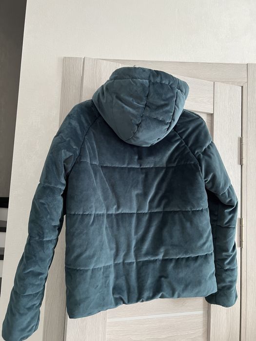 Жіноча зимов-осіння коротка куртка Staff смарагдова