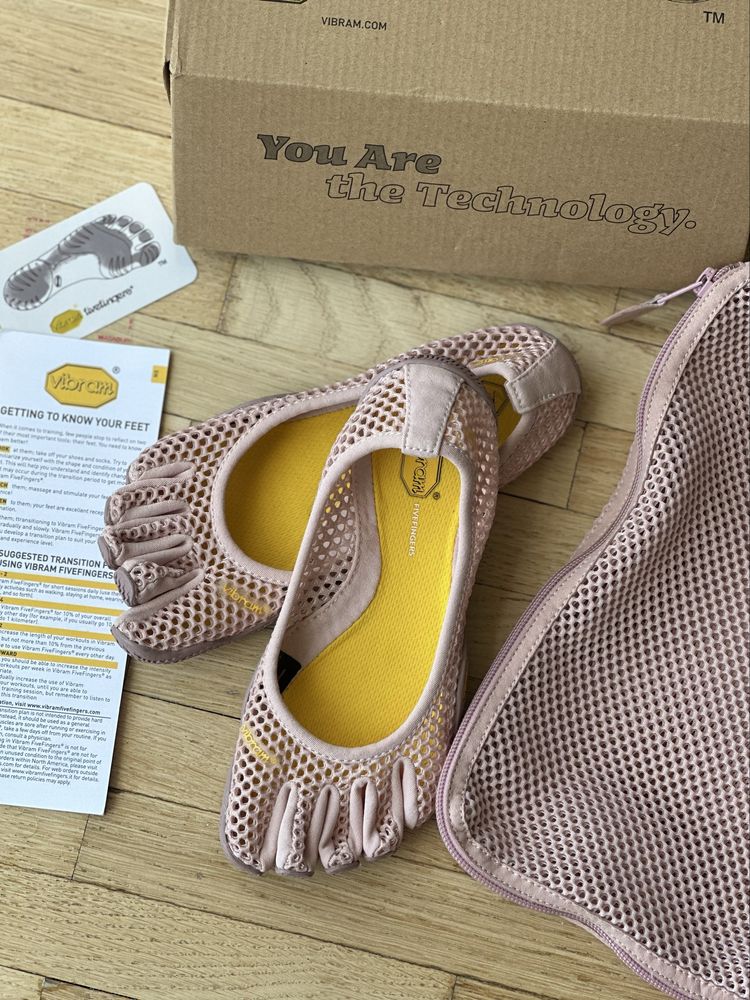 Нові жіночі Vibram FiveFingers