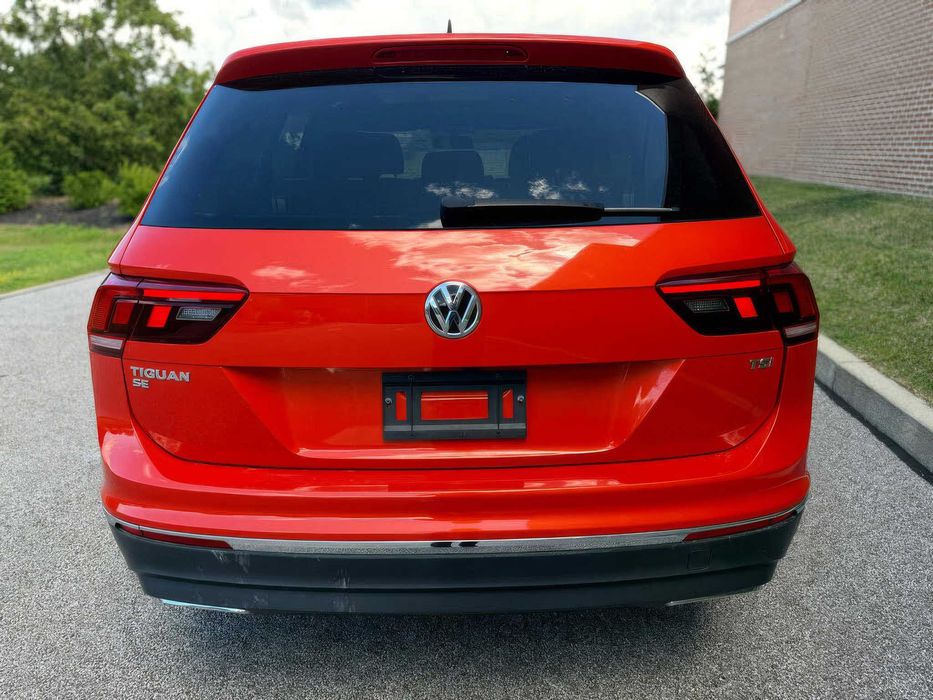 Volkswagen Tiguan      2018