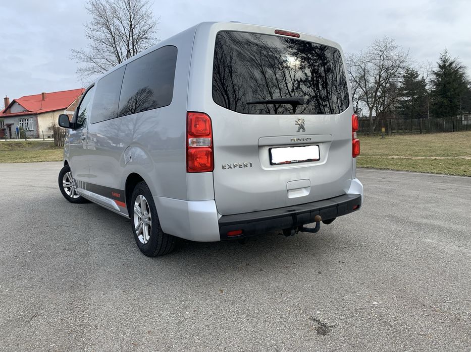 Wynajem busów 9-cio osobowych. Przewóz osób