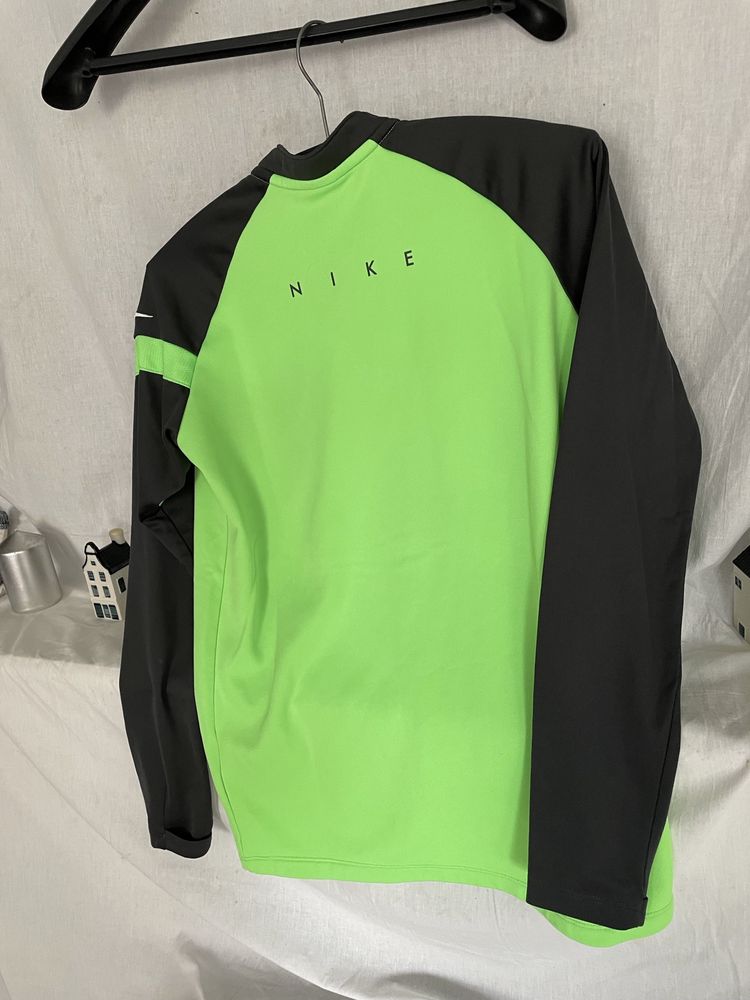 Bluza sportowa Nike r L  (12-14 lat)