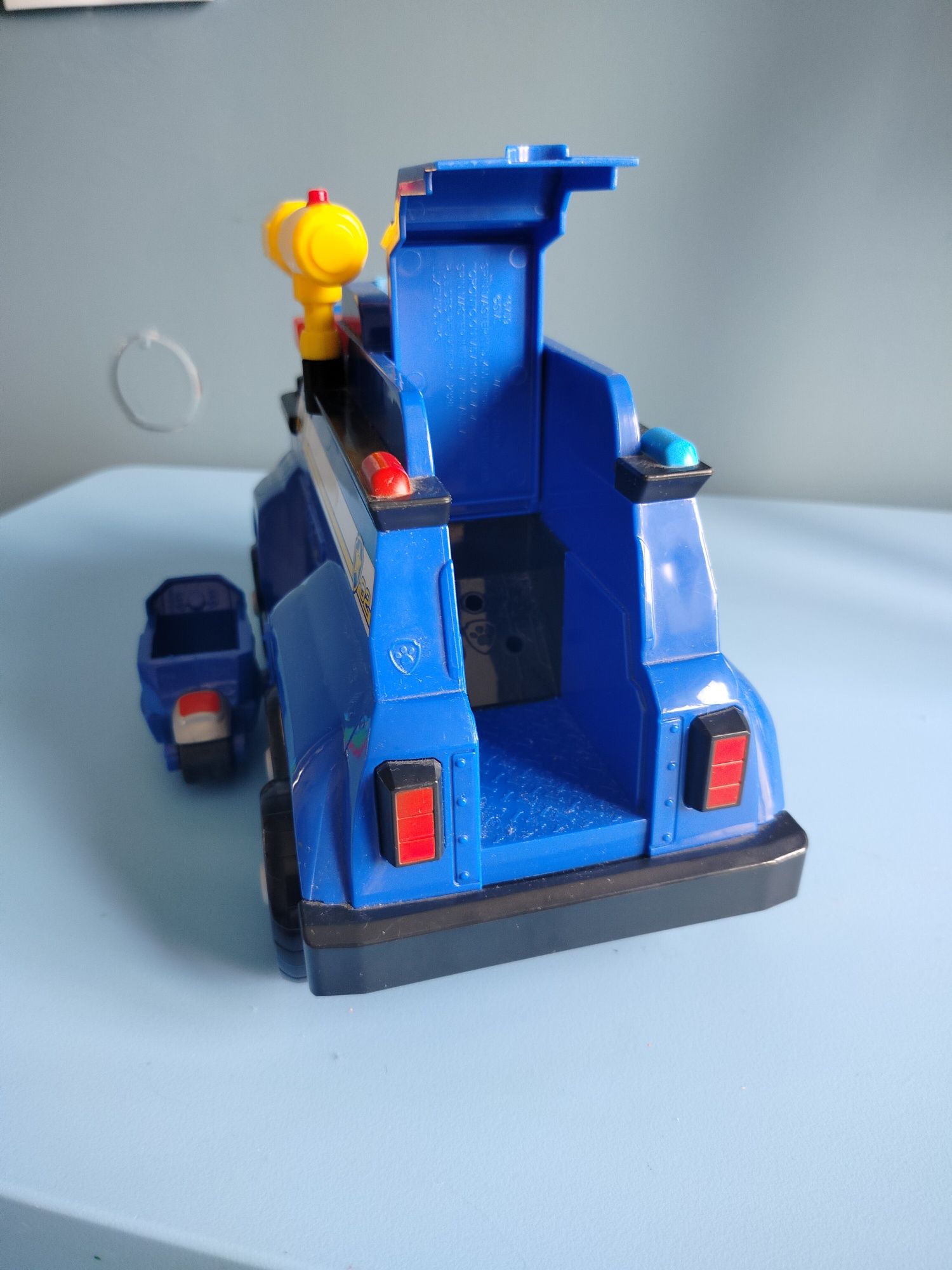 Pojazd Psi Patrol. Duży radiowóz + 1 figurka. Zabawka dla dzieci.