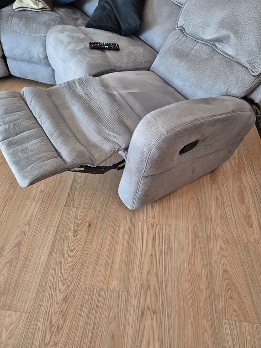 Sofá  de canto com 5 lugares e 2 chase longe