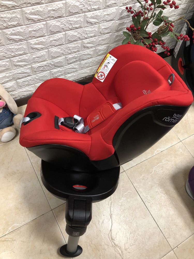 Автокрісло Britax Römer DUALFIX R Група 0+/1 (0-18 кг)