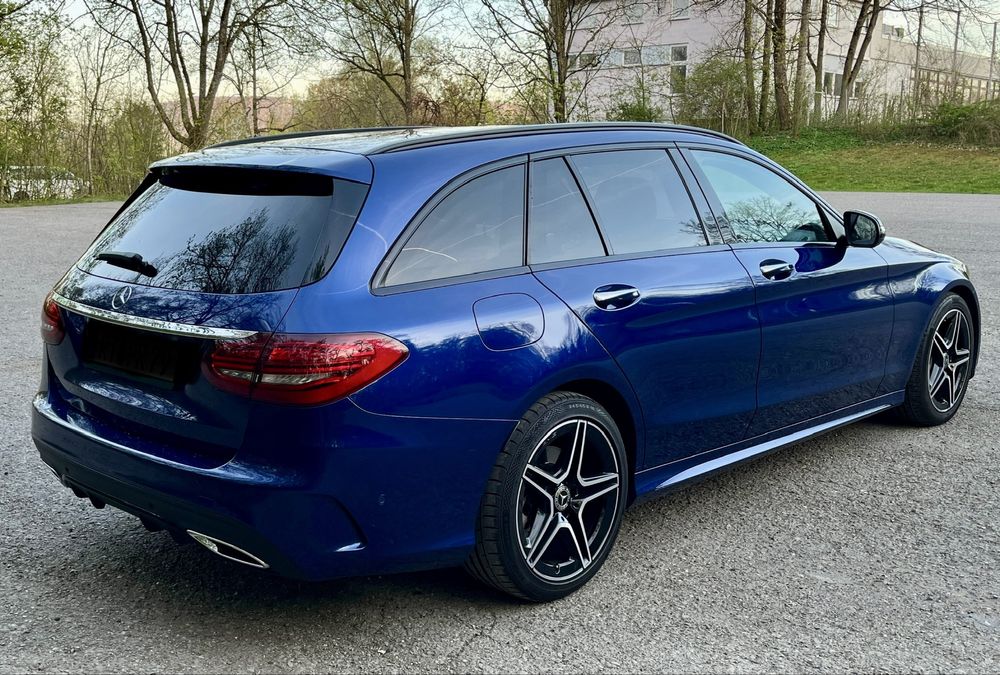 Merecedes-Benz C220d com pack AMG e varios extras