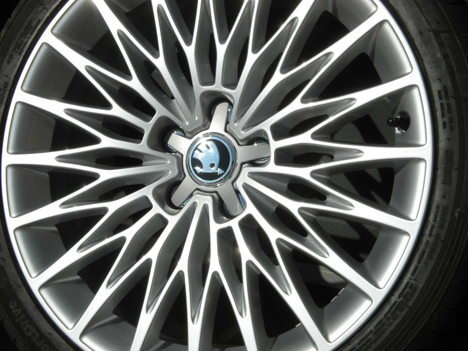 Nowe koła lato alu 18 5x112 oryg AUDI S3 A3 Skoda Octavia II III RS