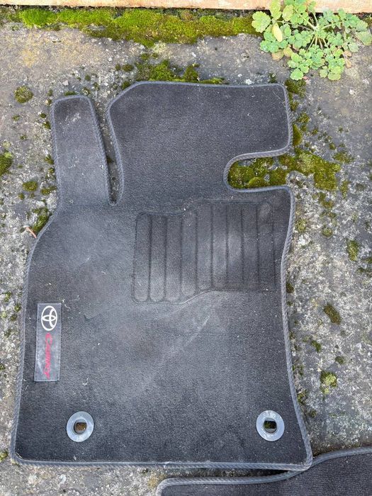 Комплект текстильних ковриків Тойота кемрі 70 Оригінал