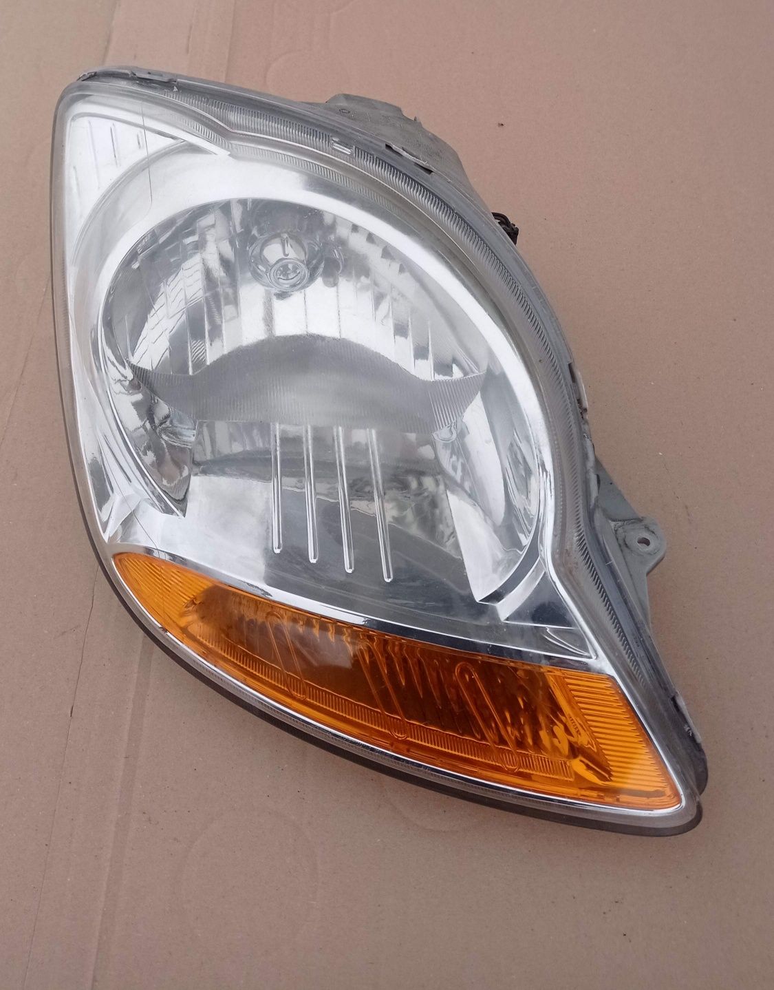 Lampa prawa przednia Chevrolet Matiz 2006 rok