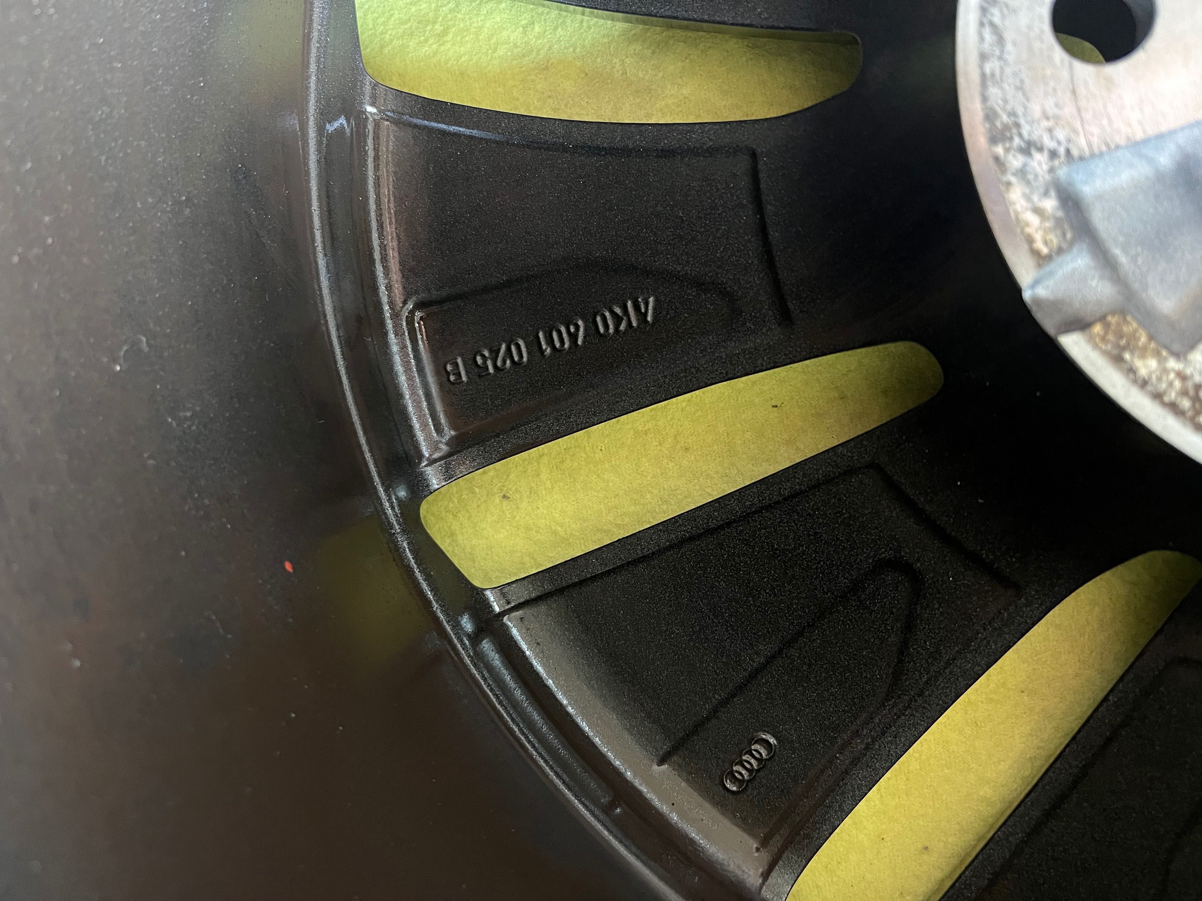 Диски колеса титани R18 golf polo 7 8 Audi A6 C8