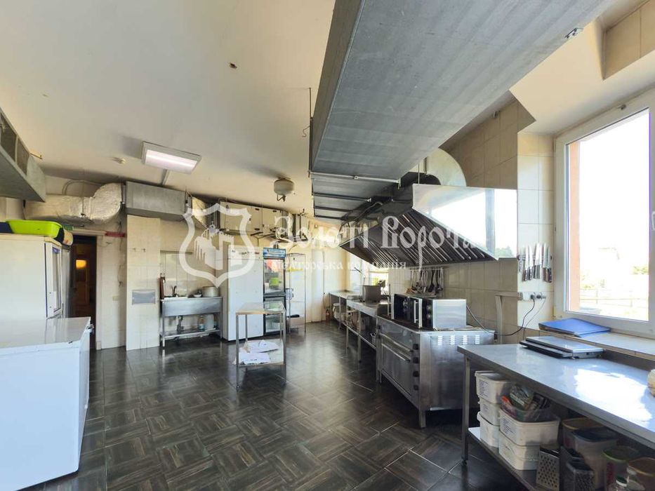 Комерційний об'єкт, 3 пов. Гарний стан. Боярка, Фастівський район