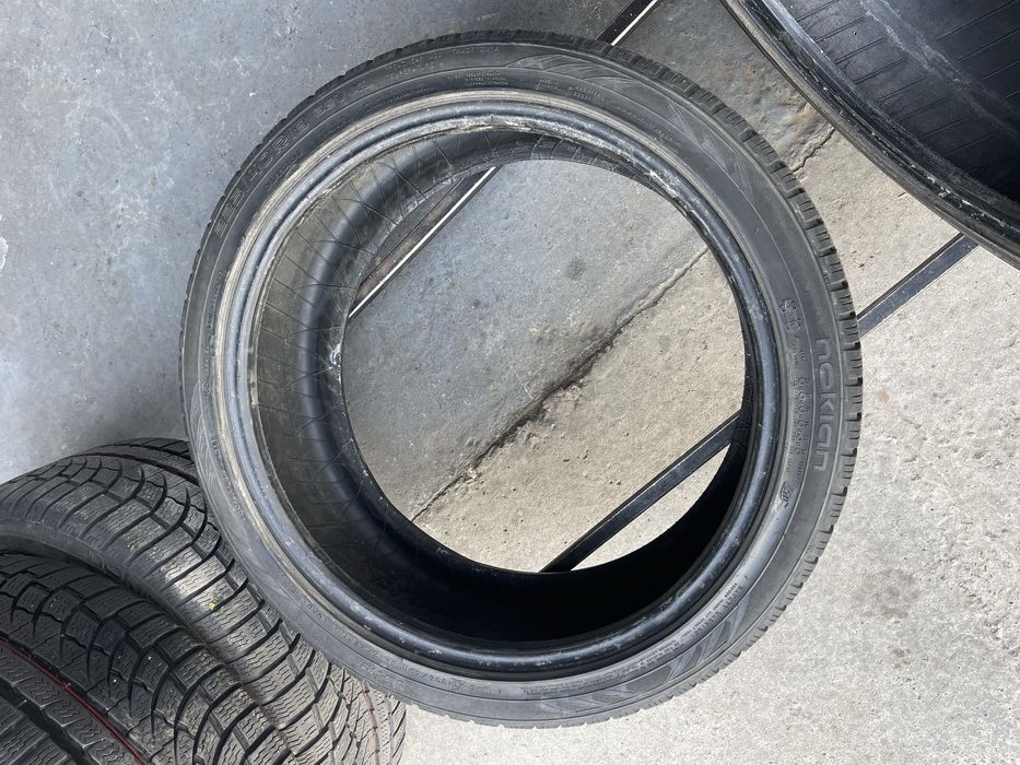 Шини зимові R18 225 40 Nokian WRa3 WRa4 Склад Осокорки