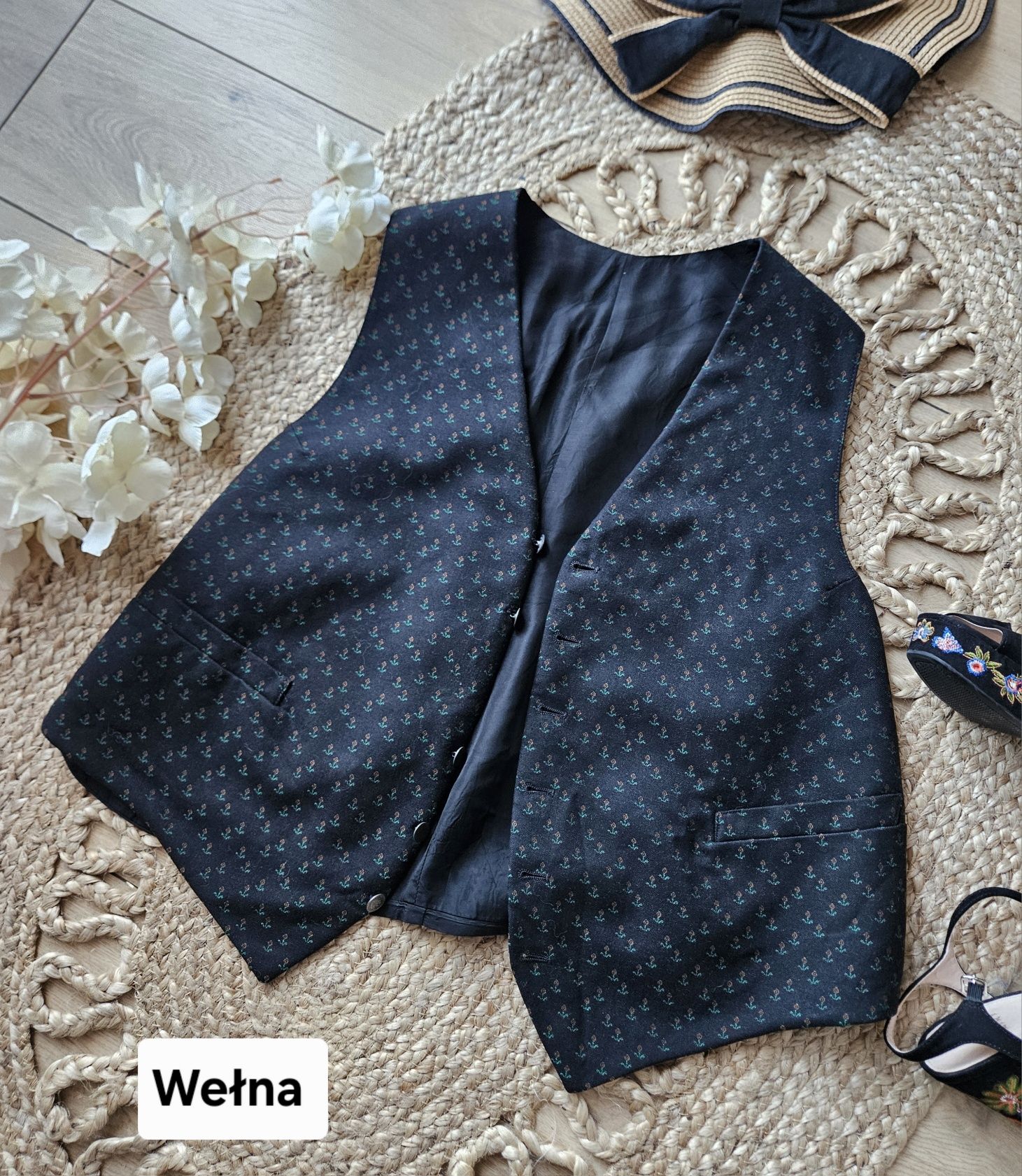 Wełniana kamizelka damska vintage – styl skandynawski, cottagecore fol