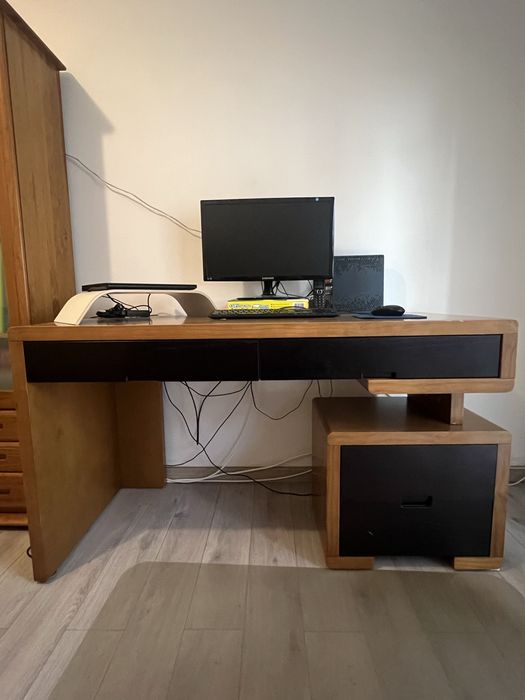 Secretaria base pinho mel