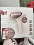 Fotoepilator Philips Lumea 9900