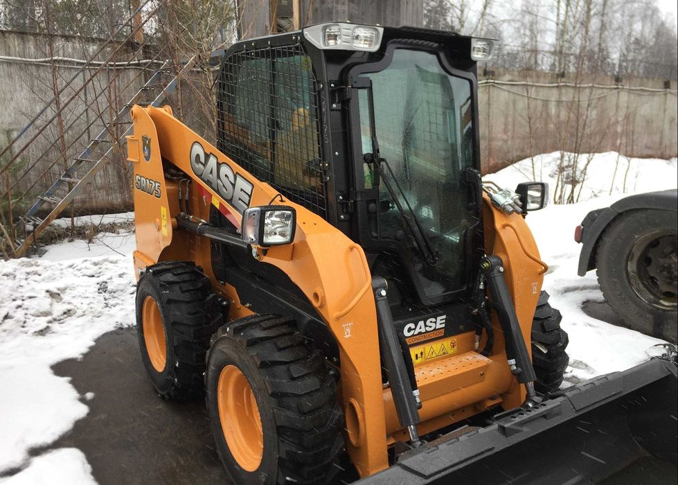 Оренда спецтехніки. Екскаватора, самоскида, катка, автокрана та іншої