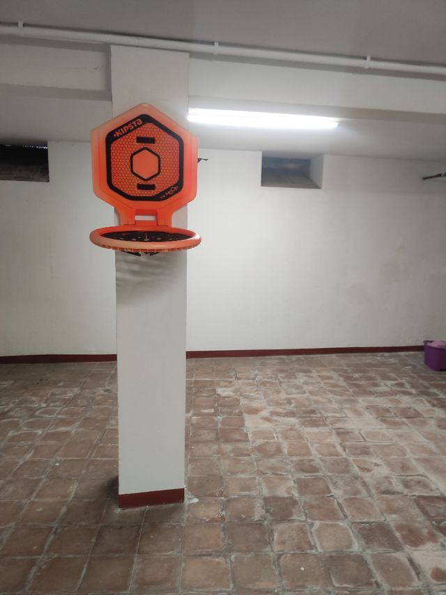 Cesto de basquete (vendo ou troco)