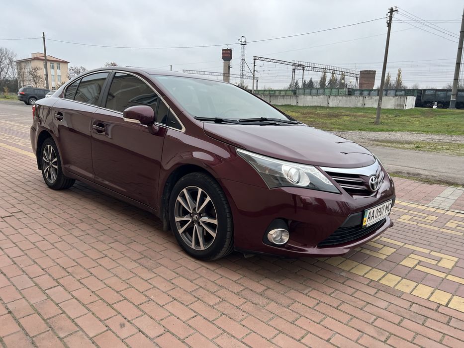 2013 Toyota Avensis 2.0 Гбо4 акпп НЕФАРБОВАН