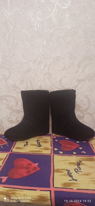 Дитячі валянки в хорошому стані.