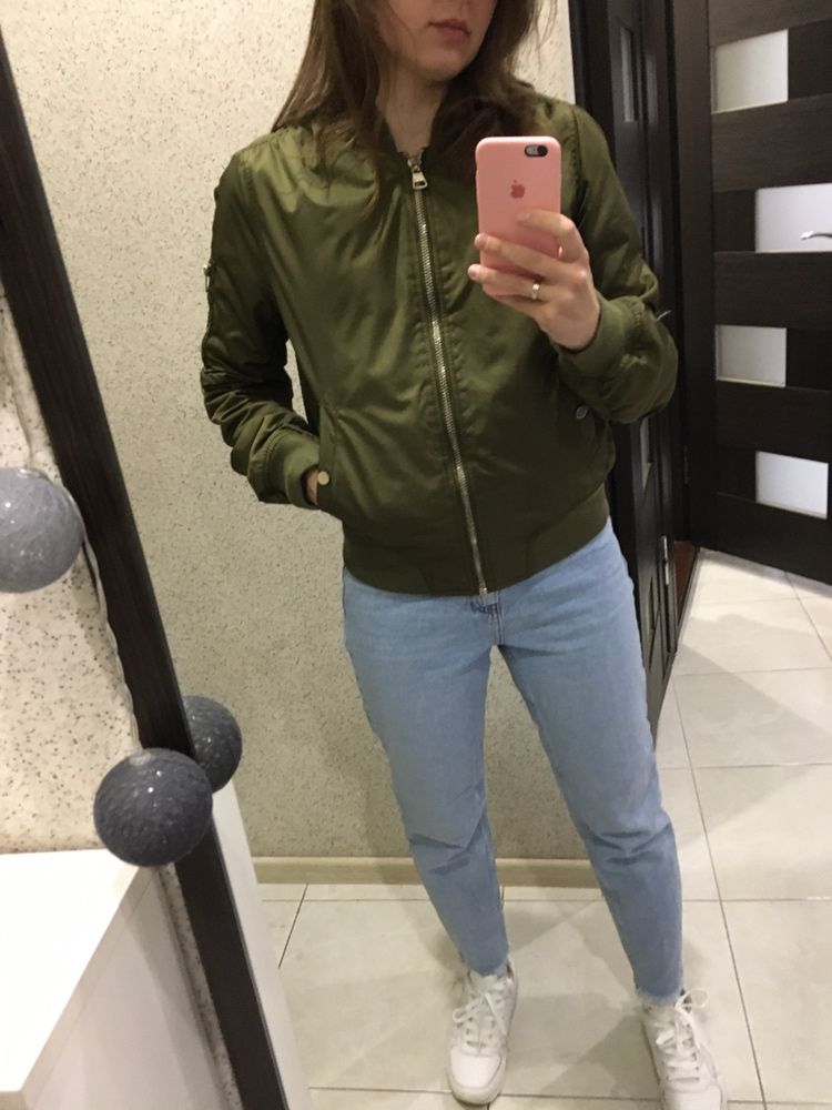 Бомбер кольору хакі