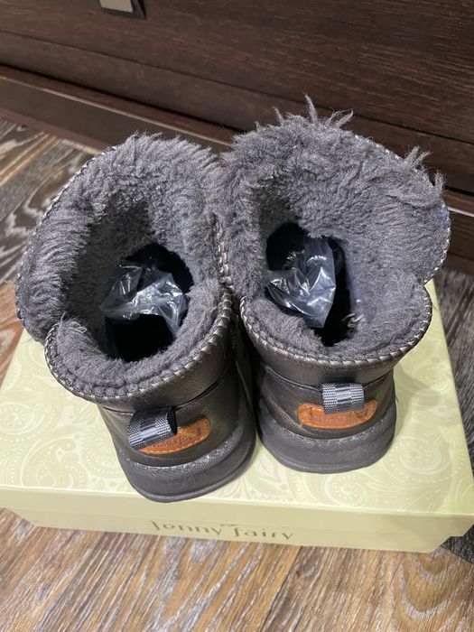 Угги для дівчинки 35 р. 21,5 см устілка