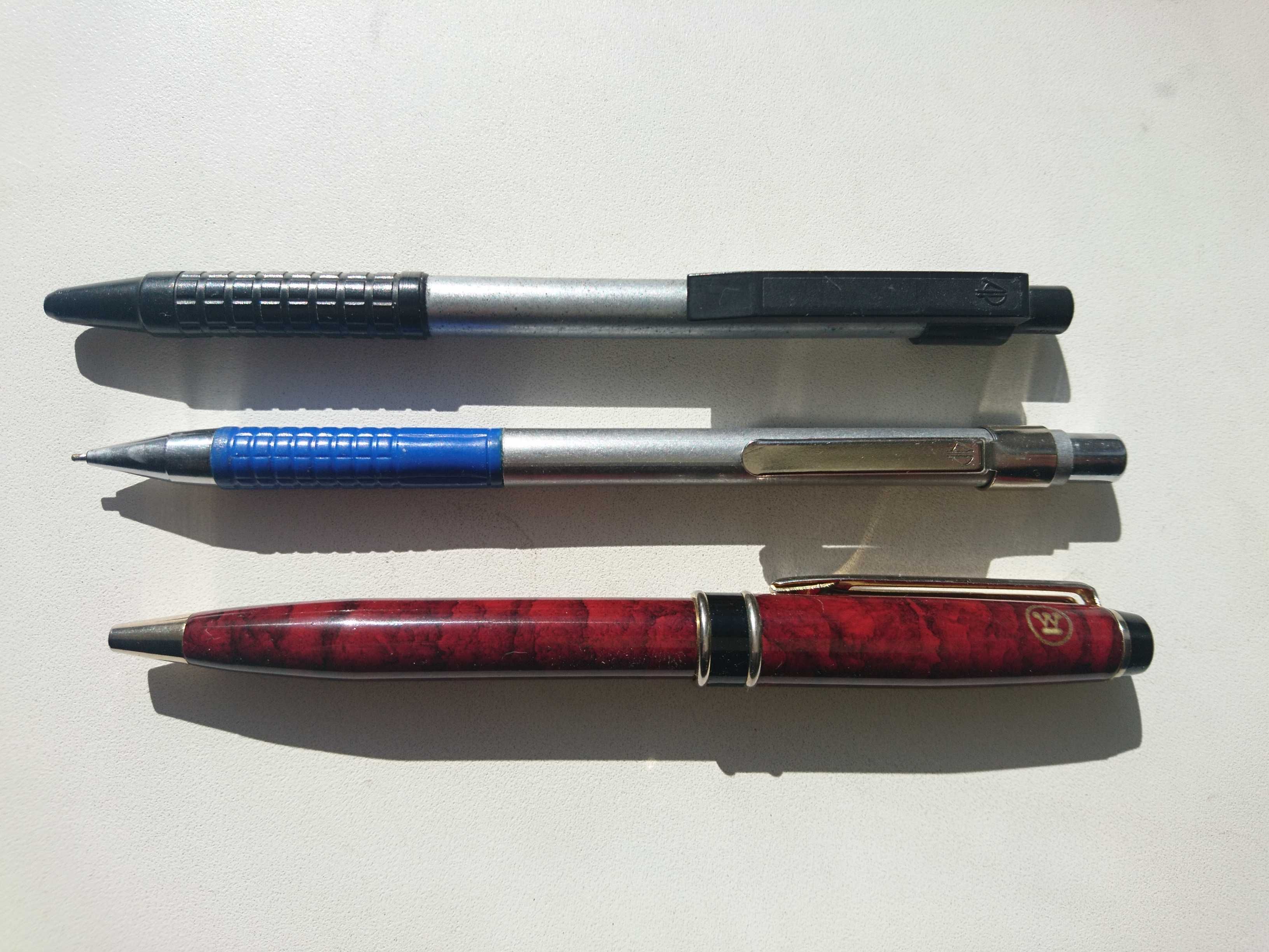 Карандаши и ручки разные ссср