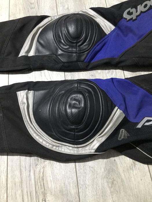 Костюм для мотоцикліста