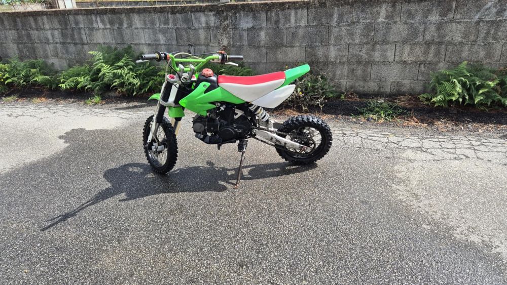 Pit bike em muito bom estado