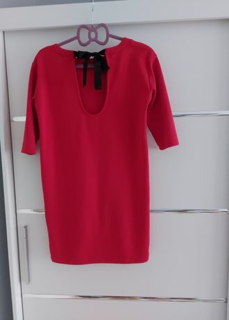 Reserved XS czerwona sukienka