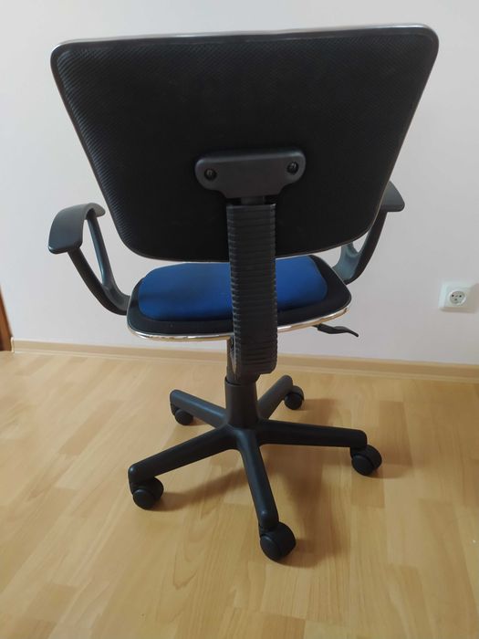 Krzesło do biurka młodzieżowe