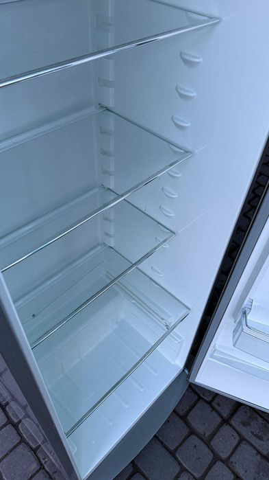 Холодильна шафа б/в без морозильної камери IKEA 185 Крапельний #07552