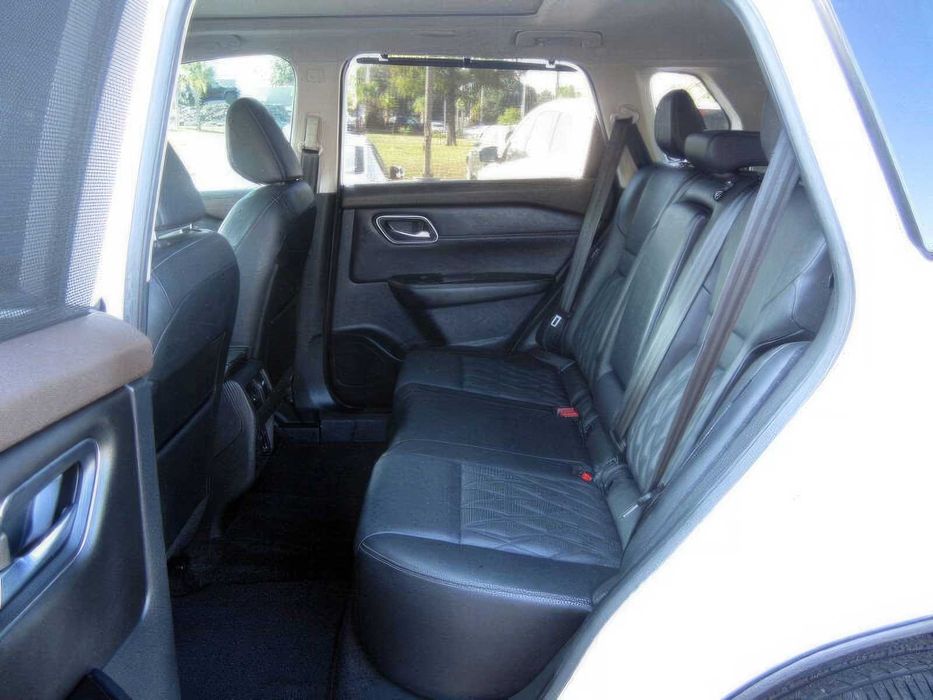 Nissan Rogue Platinum      2021